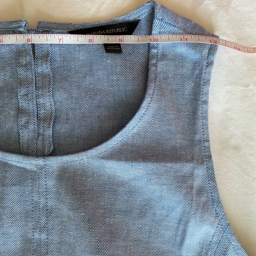 NWOT Banana Republic “Chambray Blue” Sleeveless Linen-Cotton Shell, Size M - Picture 5 of 10
